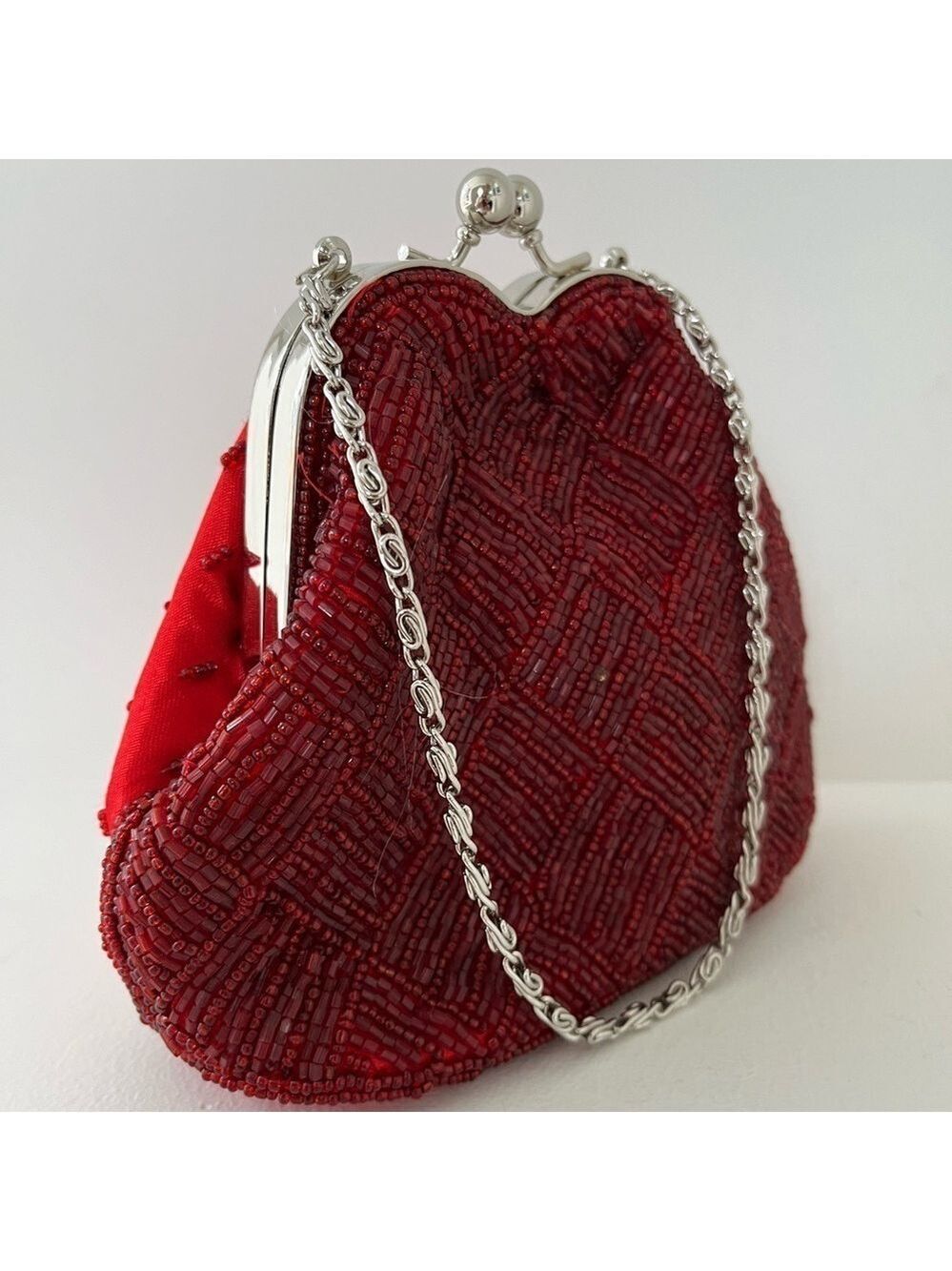 BIJOUX TERNER Red Beaded Satin Evening Bag Silver Tone Chain Strap Kiss Closure